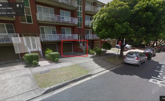 Driveway for lease(M-Sun) - Close to UNSW/Hospital