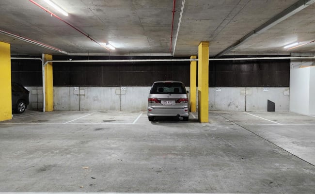 Great Car Park Space near CBD