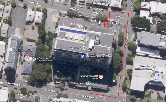 Great parking near CBD and Victoria park, 2 minute walk to bus station City free loop bus 30