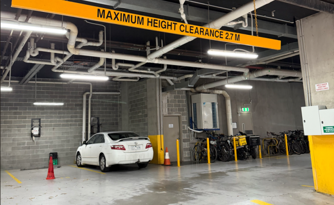 Parking space available (838 Bourke Street)