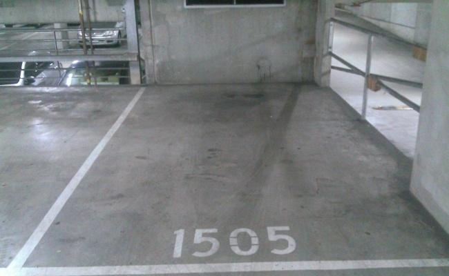 Great parking space available in the CBD 24/7!