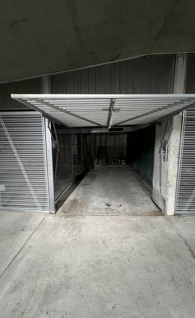 Secure lockable car space in Surry Hills