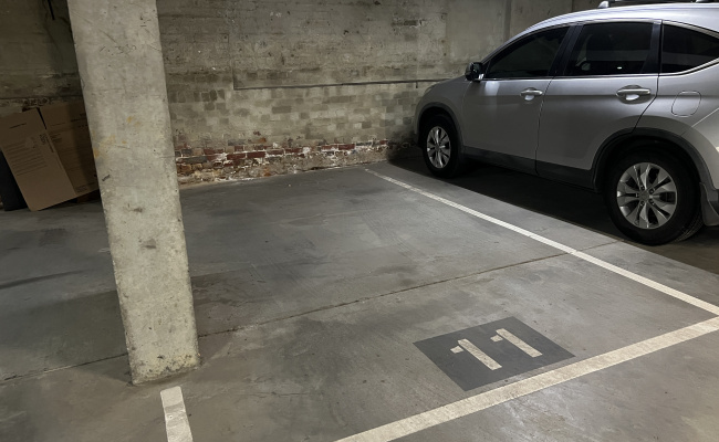 Great Car Park Near CBD in Carlton