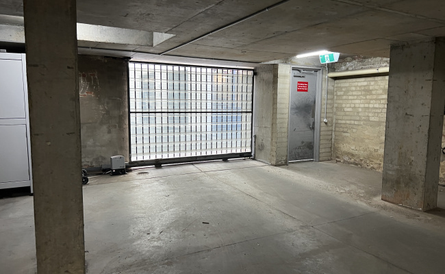 Great Car Park Near CBD in Carlton