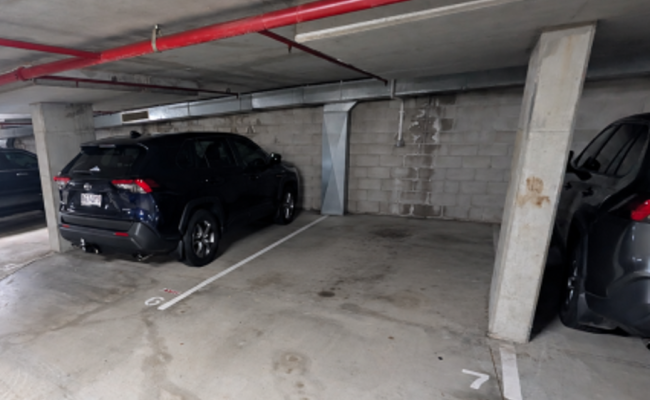 Brisbane - Spring Hill Carpark