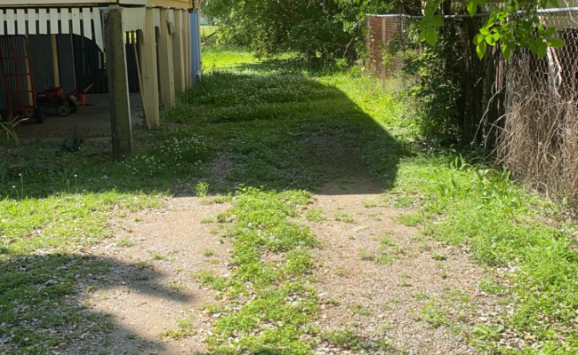 UNDERCOVER Secure/ close to CBD - Windsor- close to public transport SHADE