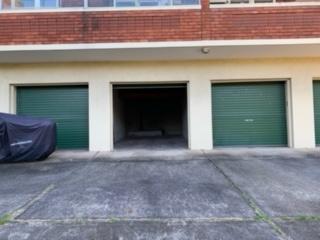 Huge lock up garage in Coogee