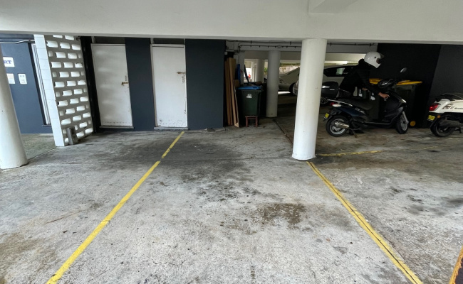 Undercover Parking 30-Second Walk From Bondi Beach and Bus Depot!