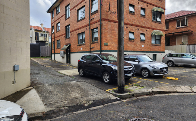 200m from Macdonaldtown station