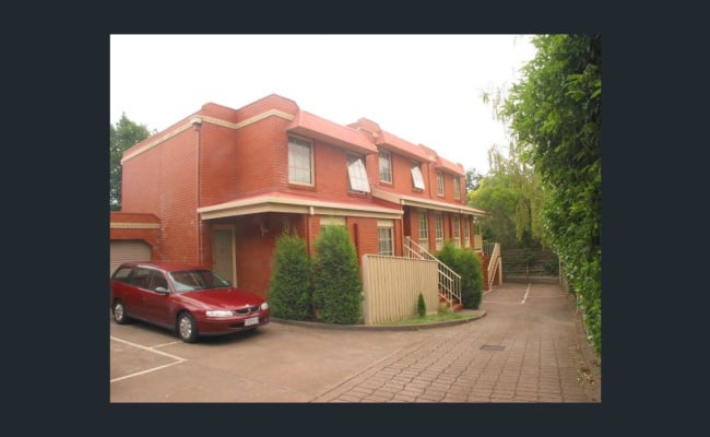 Driveway parking on Brougham Street in North Melbourne Driveway parking on Brougham Street in North Melbourne