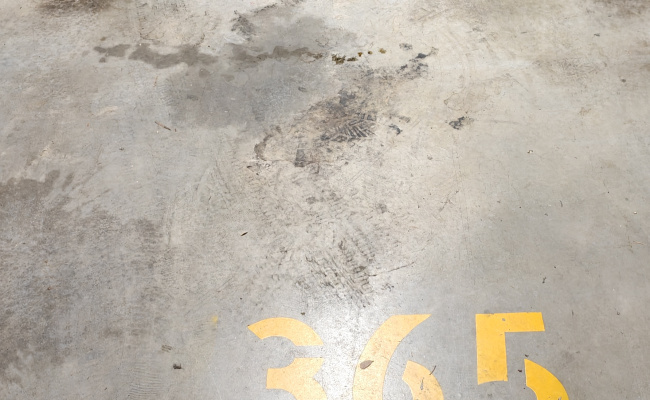Parking space available in promenade building C