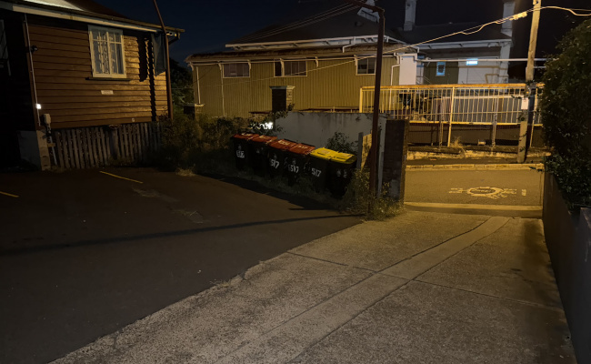 Close private Carpark close to fortitude valley Center