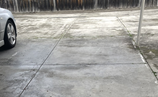 Great parking space near Essendon station.