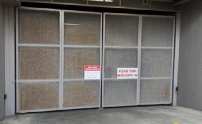 Secure indoor parking lot in Pyrmont