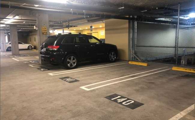 Secured parking space for rent in Ultimo Bulwara road
