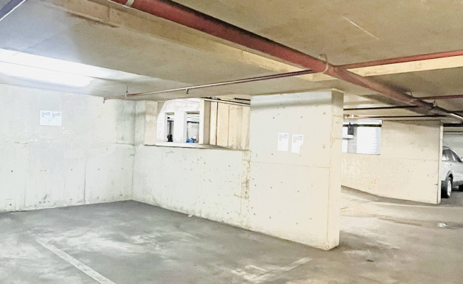 Secure parking in the heart of burwood !
