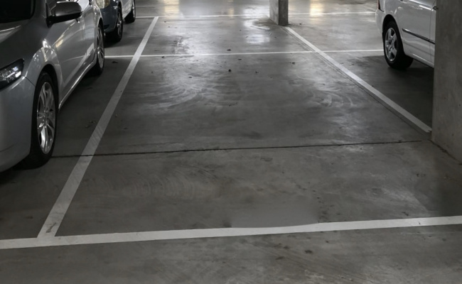 Secure, undercover parking, 8 mins walk to Camberwell Station & Camberwell Junction