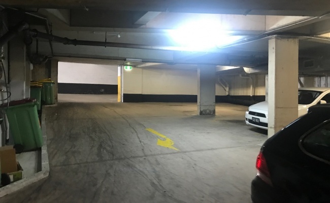 Bondi Beach - Secure Parking Space