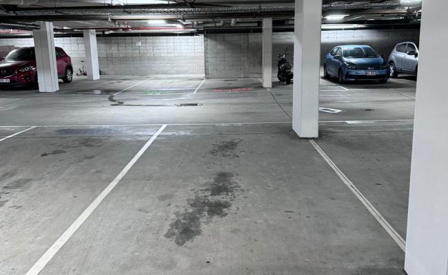 Secure undercover parking space right next to RBWH