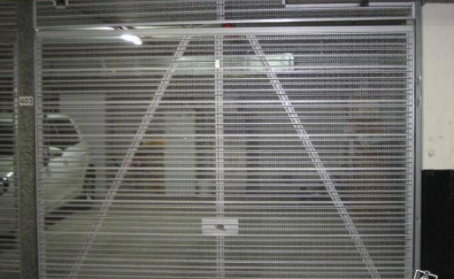 Sdyney City Security Lock Up Garage STORAGE ONLY CAR OR FURNITURE