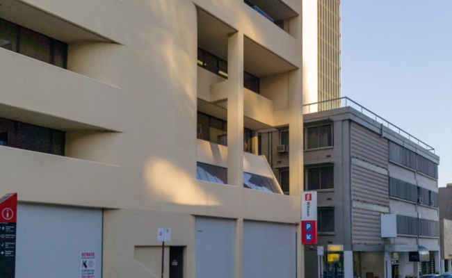 Great Parking Space Near City, On Hay Street