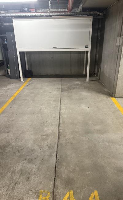 Secure easy access St Kilda carspace