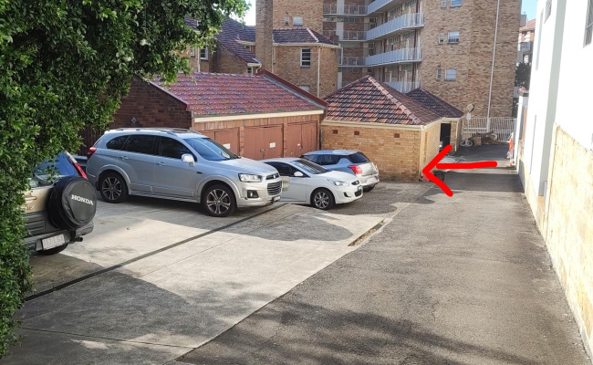 Off-Street Parking in Kirribilli - Walk to Ferry and Milson Point Station