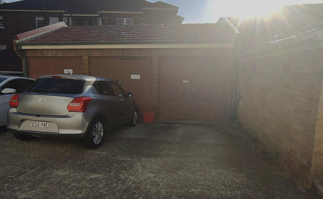 Off-Street Parking in Kirribilli - Walk to Ferry and Milson Point Station