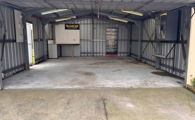 Lock up garage parking on Carey Street in Cranbourne North Victoria