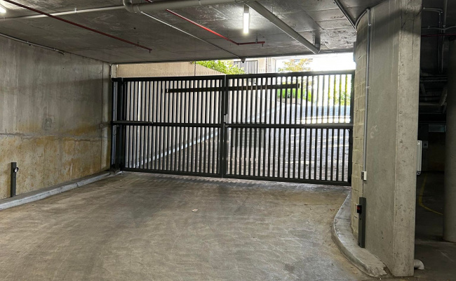 Secured Carpark Carlisle Street St Kilda