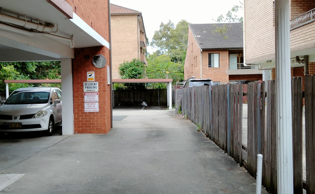 Car Parking for Rent near Westmead Train Station, Children's Hospital, Adult Emergency & Light Rail