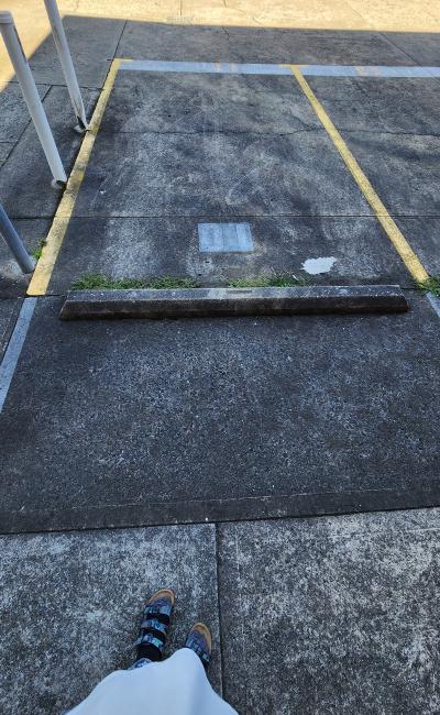 Ashfield - Safe Outdoor Parking near Train Station