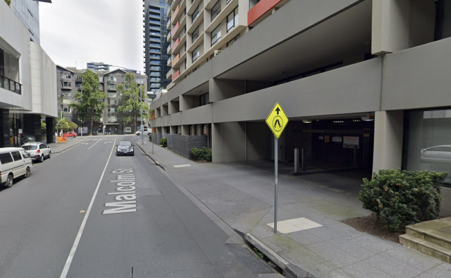 South Yarra - Secure Indoor Parking close to Train Station