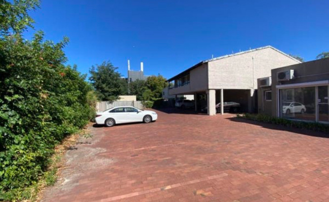 Outdoor Parking Available in private area behind my building across from South Perth Zoo