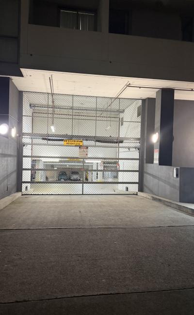 Secure Indoor Parking lot in Mascot