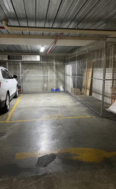 Great spot, cheapest price, 2min walk to Parramatta train station and Parramatta square, 24x7 access
