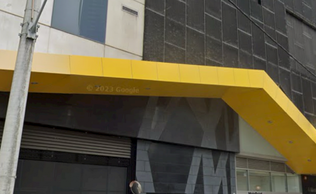Best car park space of my apt in city road! Super handy and safety.
