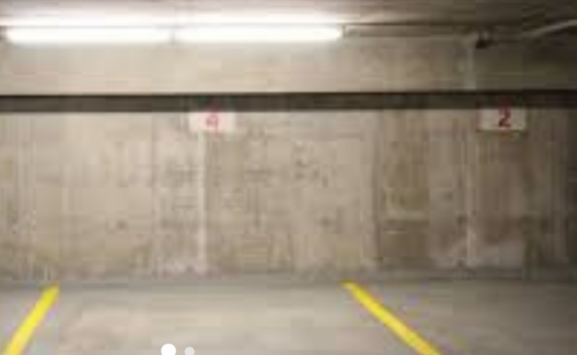Best car park space of my apt in city road! Super handy and safety.