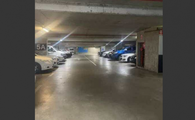 Southbank - Secure Indoor Parking near Woolworths Melbourne Square