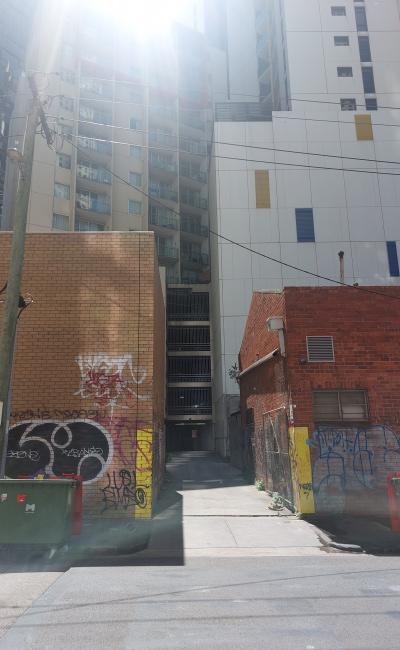 Great car parking in Southbank, close to all attractions in city & South Melbourne Market