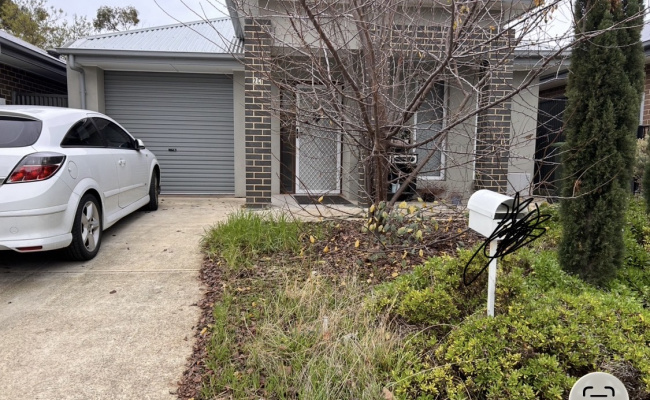 Driveway parking on Claines Avenue in Morphettville South Australia Driveway parking on Claines Avenue in Morphettville South Australia