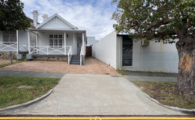 Claisebrook - Outside Parking