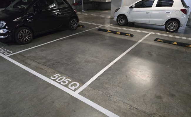 South Yarra  - Great Secure Parking Bay near Train Station