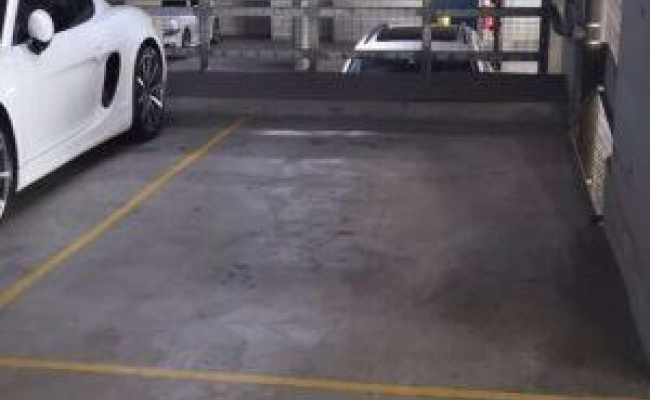Car space # 225 - Great parking space in the heart of Sydney CBD