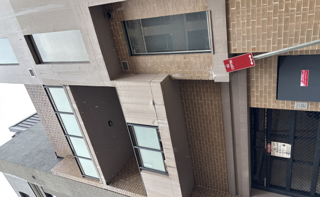 Convenient undercover car park in a small block