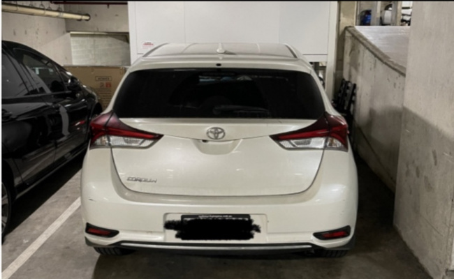 Convenient Indoor Parking Space with Storage in Redfern .Ideal for students and professional