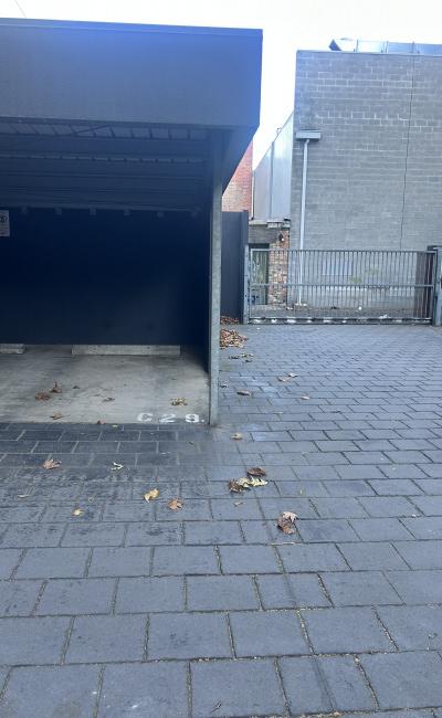 Great secure undercover car space for rent right in the heart of Prahran, 3 min walk to Chapel St