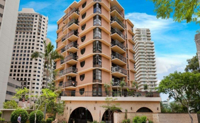 Secure car park for rent Club Lodge, George St, Brisbane
