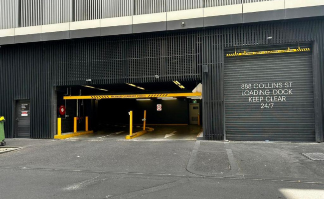 Collins St Docklands level 5 car park