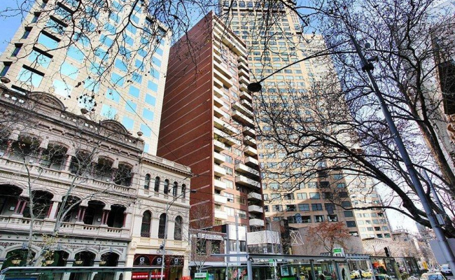 Melbourne CBD-Collins St, Paris End (next to Hotel Sofitel) Safe & Great Spot & Very Convenient